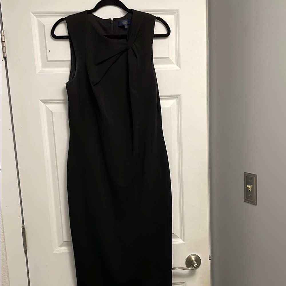 Elegant Black Sleeveless Dress